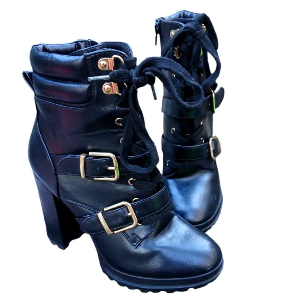 *Shoe Dazzel Black and Gold Buckle Ankle Boots